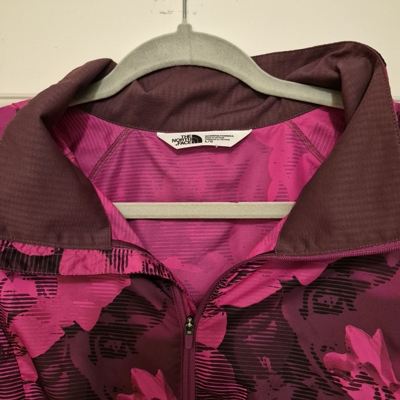 The North Face Floral Cyclone Windbreaker Jacket - Women’s Large - Purple/Rose - Picture 3 of 3